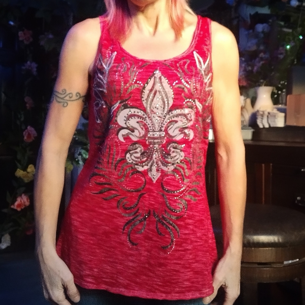 Red Embellished Tank Top - Picture 2 of 12